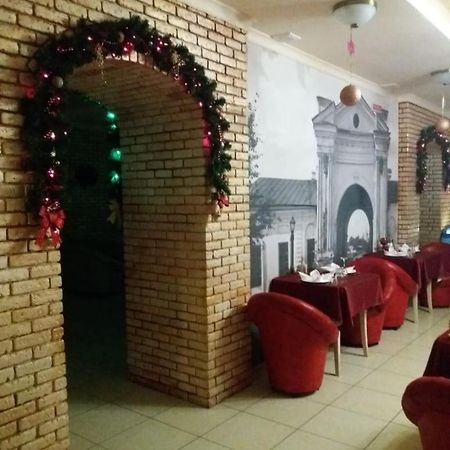 Отель Брама Hlukhiv Exteriör bild