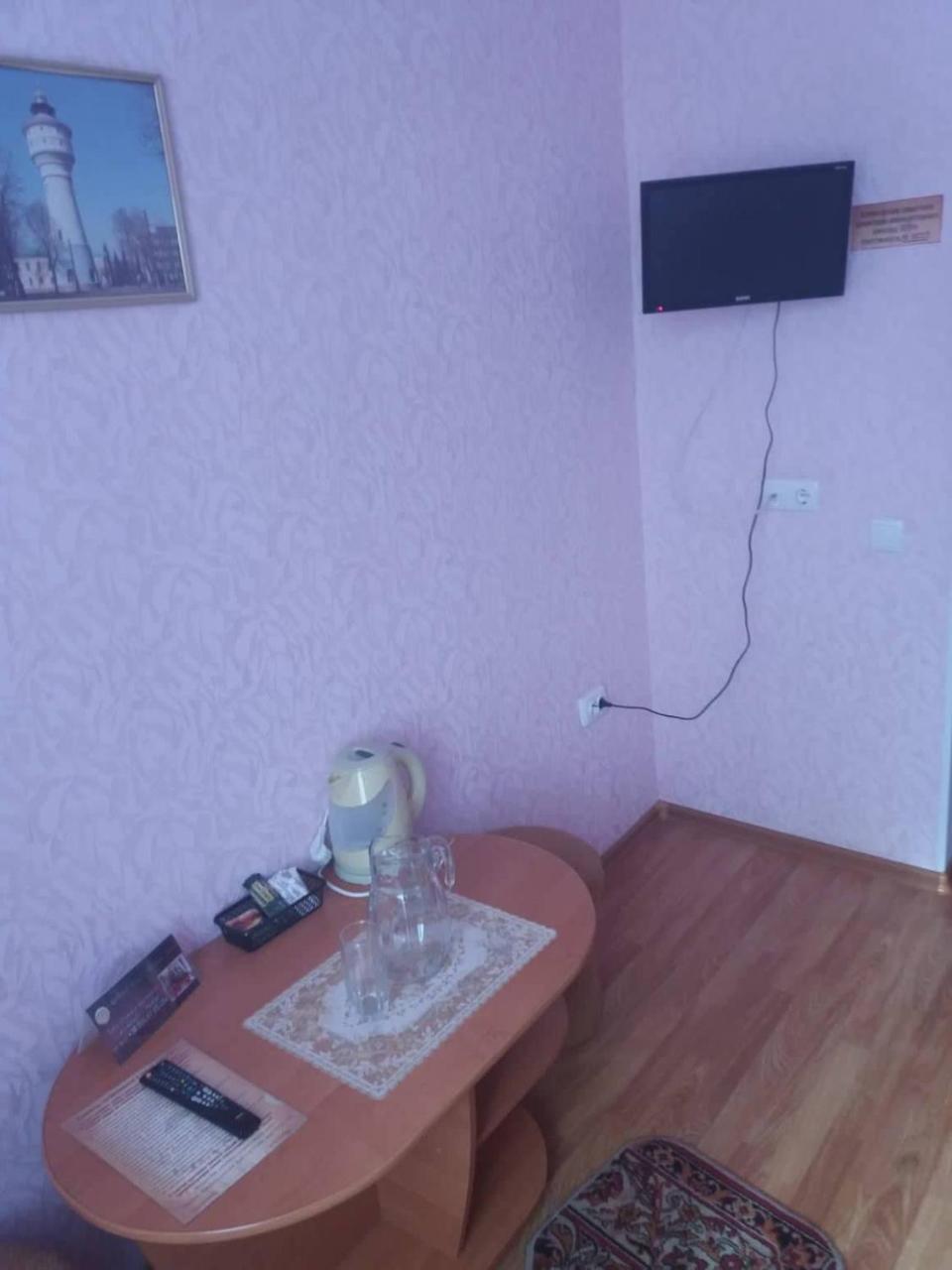 Отель Брама Hlukhiv Exteriör bild
